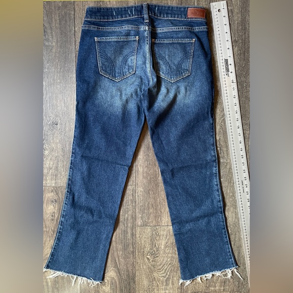 28 NWOT Hollister Low-Rise Boot dark distressed raw hem 30 L - Picture 4 of 6